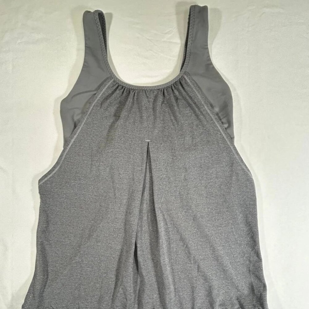 Lululemon Tank Top Women's Size 6 Gray Athletic Gym Racerback strap Run Times